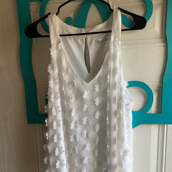 New York & Company Tops - New York & Co white top